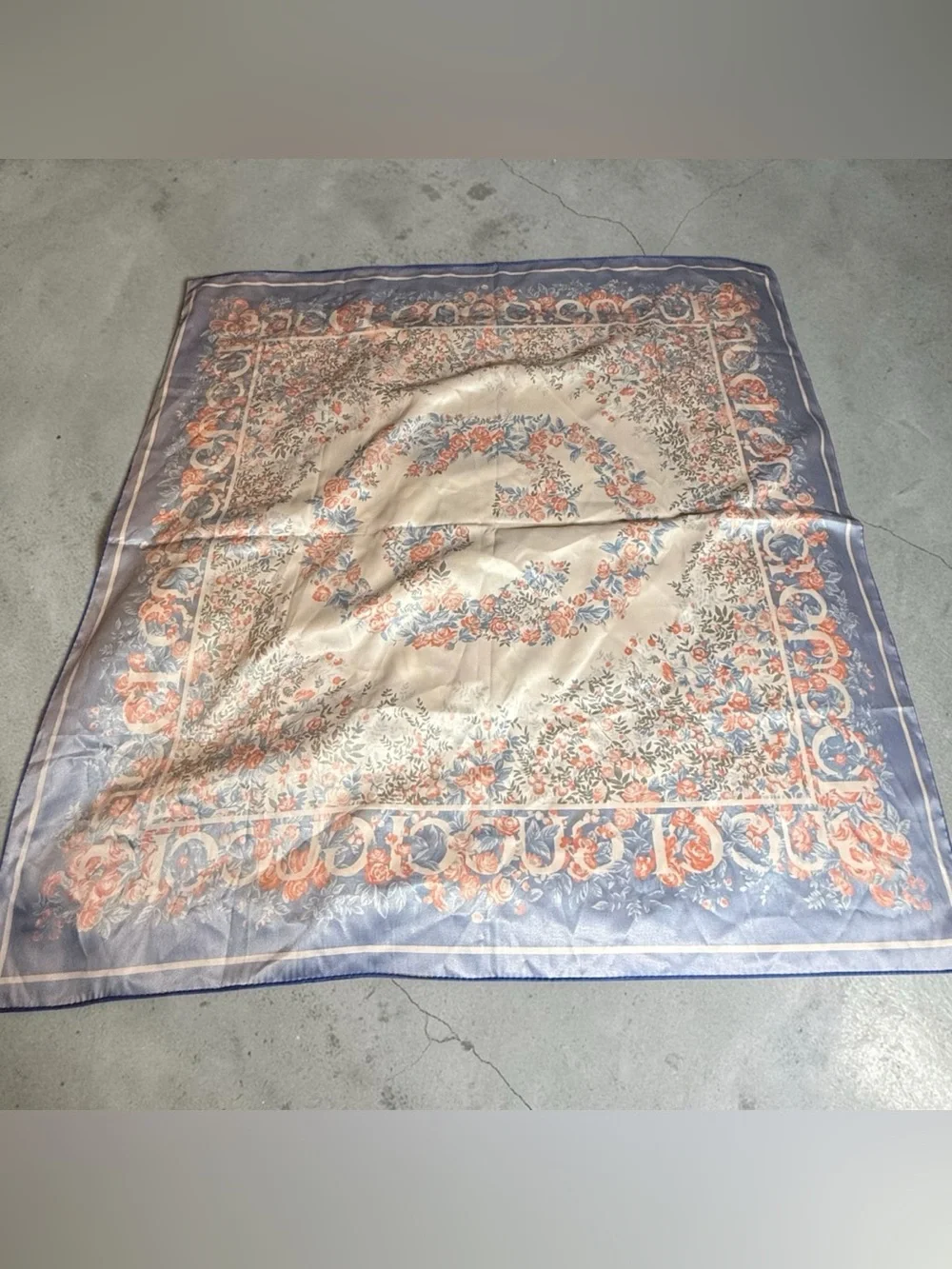Designer multicolor Blue Cream Floral Silk Scarf with Blue Trim 34x34 new